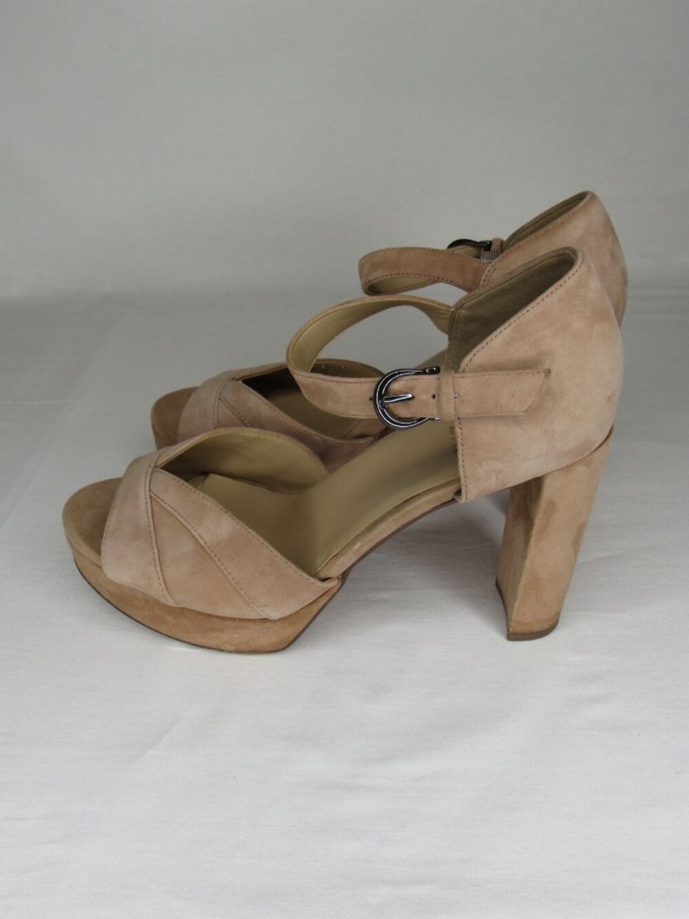 Naturalizer Beige Suede Leather MALINA Platform Sandal Heel Women's 9.5 - Picture 4 of 9